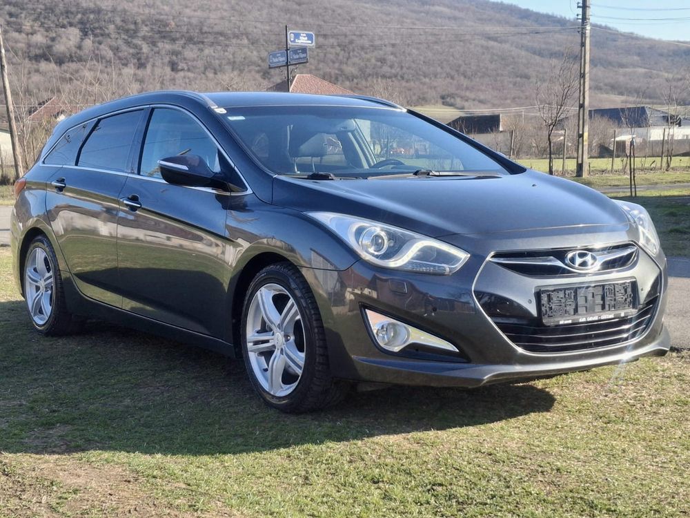 Hyundai i40 i40cw 1.7 CRDi Premium 2012