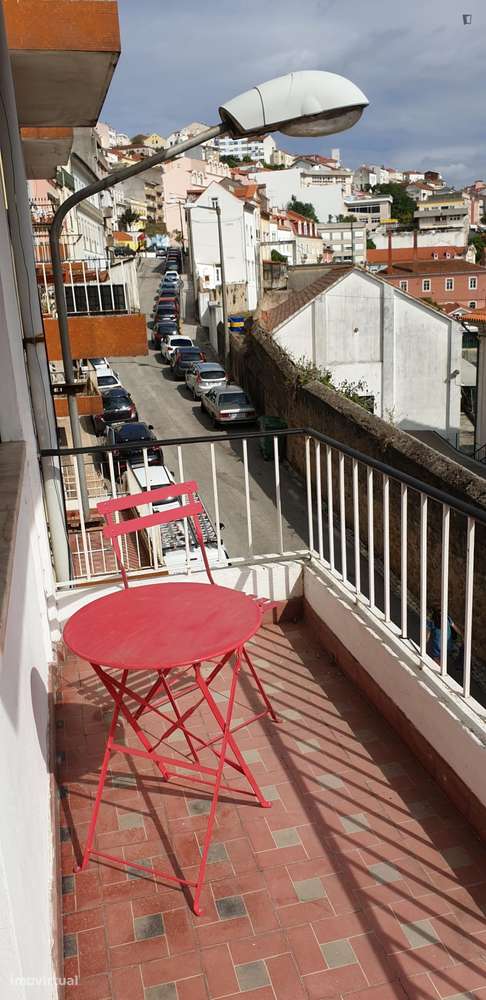 Quarto - localizado em Montarroio Coimbra - Grande imagem: 5/10