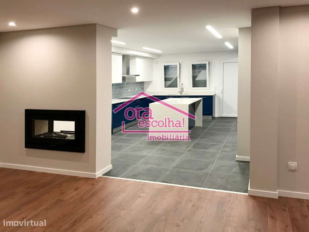 Moradia Geminada T4 NOVA com PISCINA e Pérgola nos Redondos - Fernã... - Grande imagem: 5/9