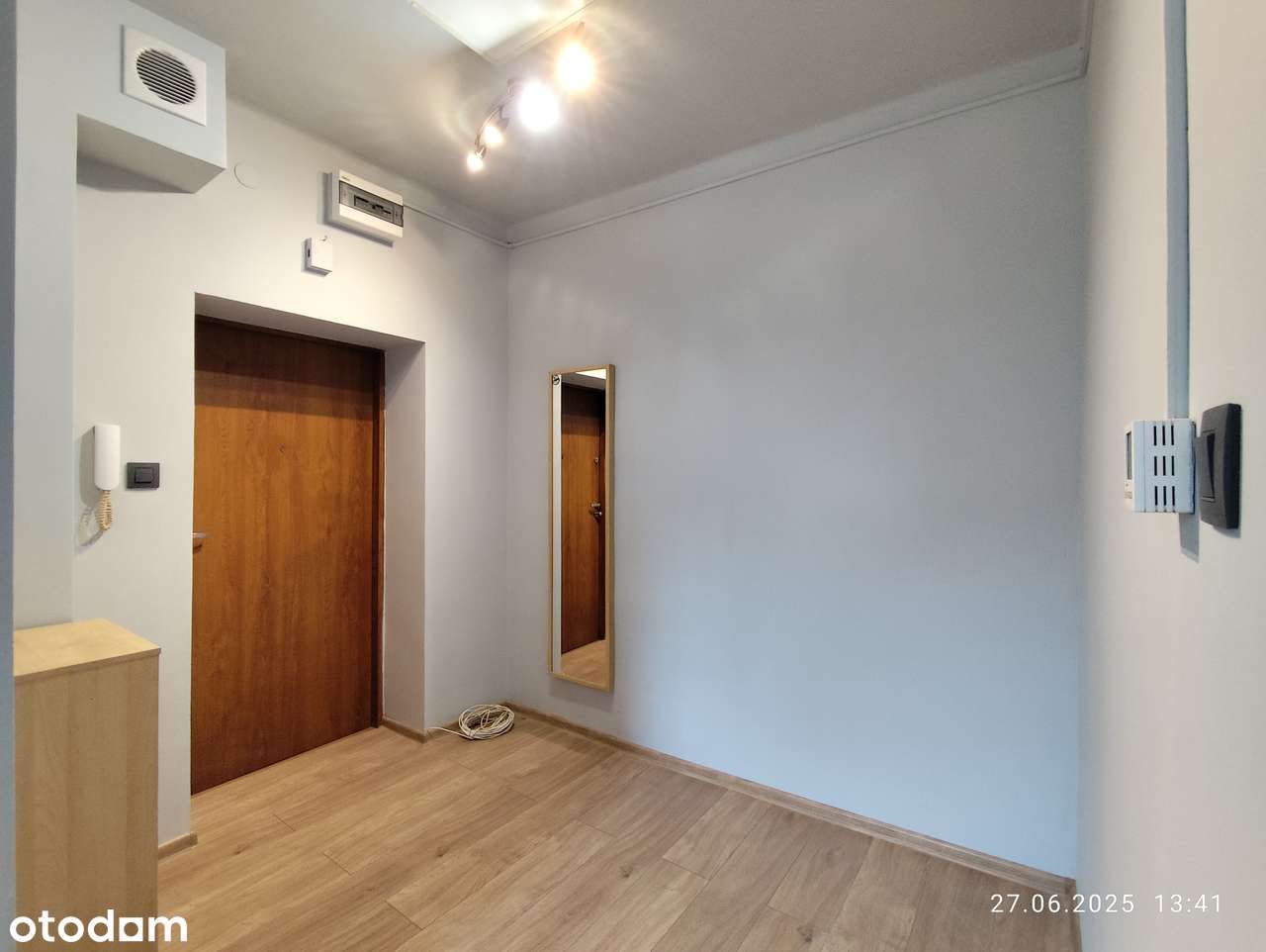 Kawalerka: 35 m2, 1 piętro, niski czynsz - Siemianowice Śląskie-13