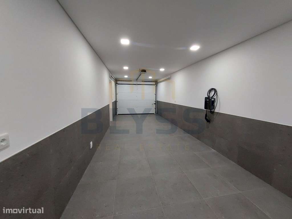 Moradias T4, em Condomínio Privado com Piscina.-38