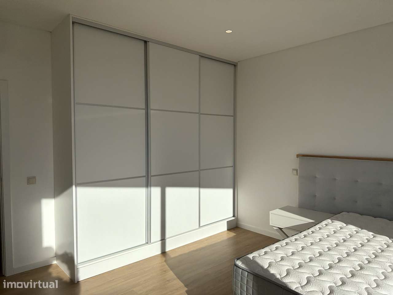 Moradia T4 NOVA com box e piscina-26
