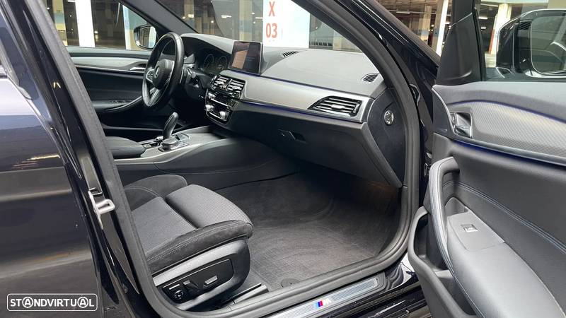 BMW 520 d Touring Aut. M Sport Edition - 32