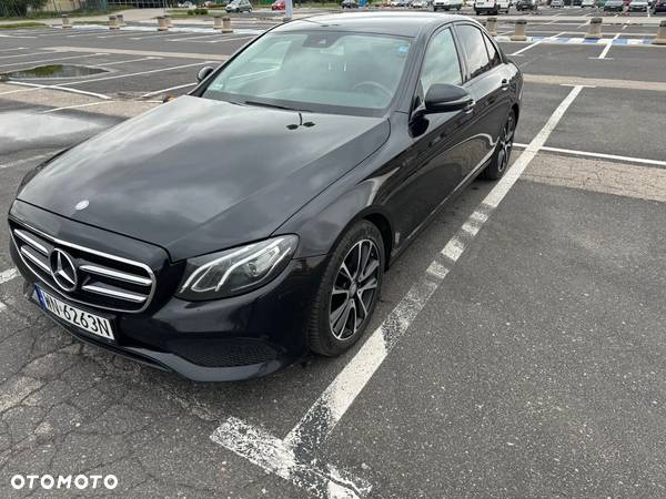 Mercedes-Benz Klasa E 220 d Business Edition 9G-TRONIC - 8