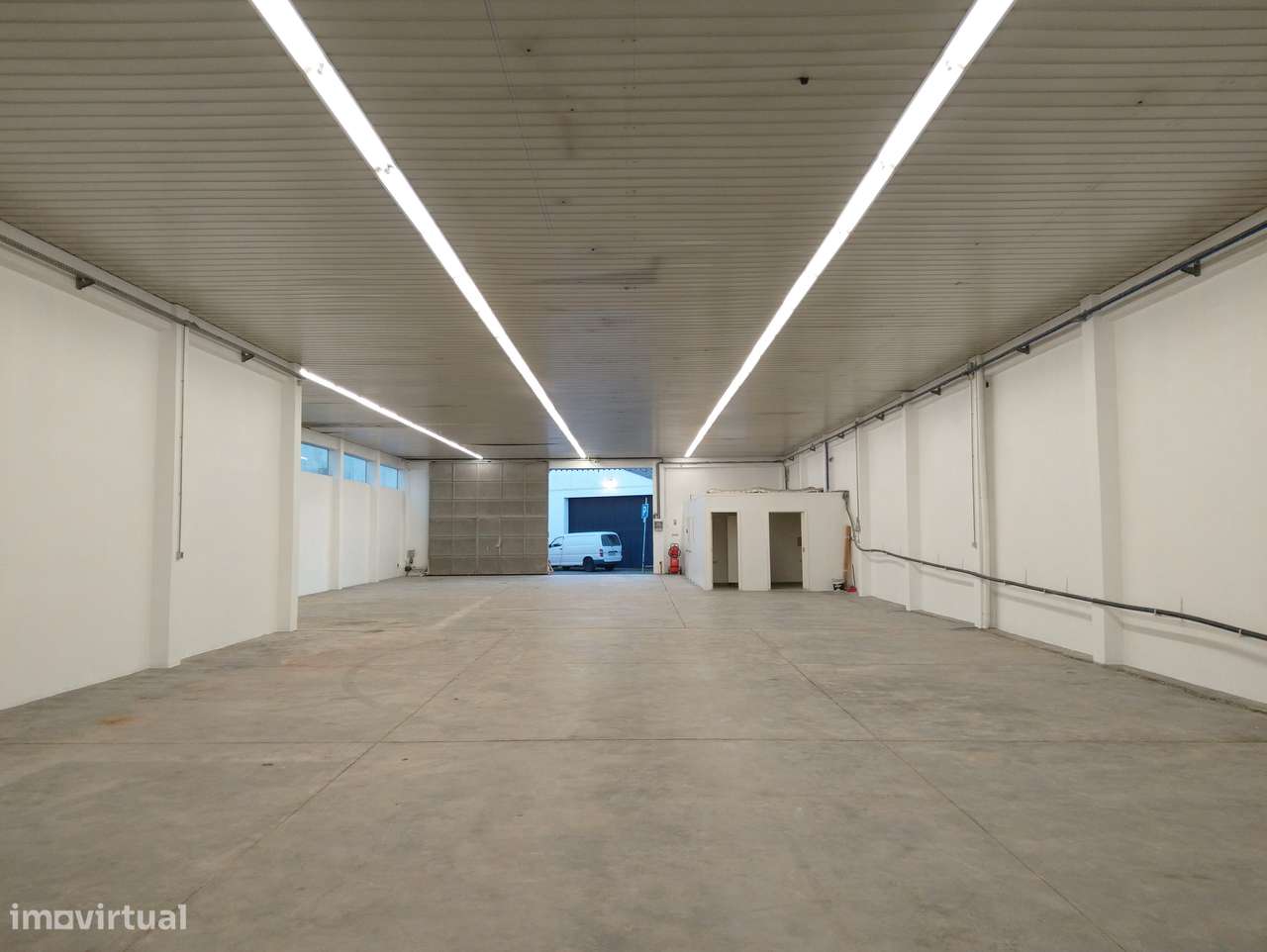 Armazém no centro de Guimarães - Grande imagem: 5/22