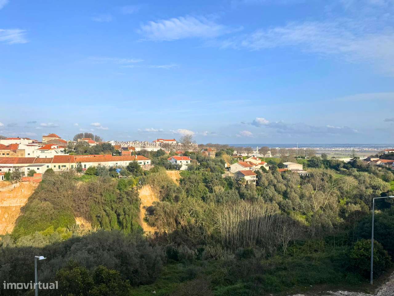 Apartamento T5 + 2 estúdios para venda em Santarém-15