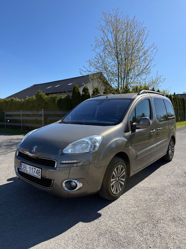 Peugeot Partner II HDi FAP 115 Family 2012