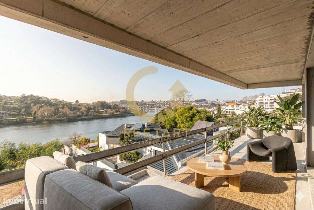 Moradia T4 de Luxo com Vistas Deslumbrantes sobre o Rio Douro - Grande imagem: 5/47