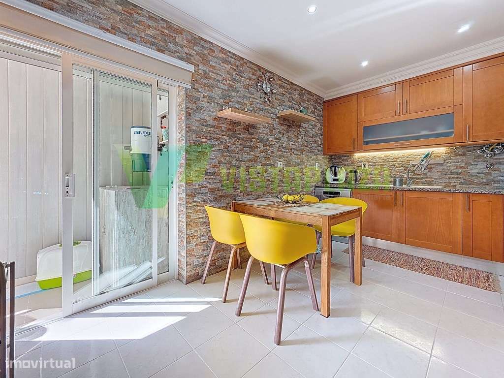 Apartamento T3 em Portimão na Raminha com Excelente Exposição Solar... - Grande imagem: 4/26