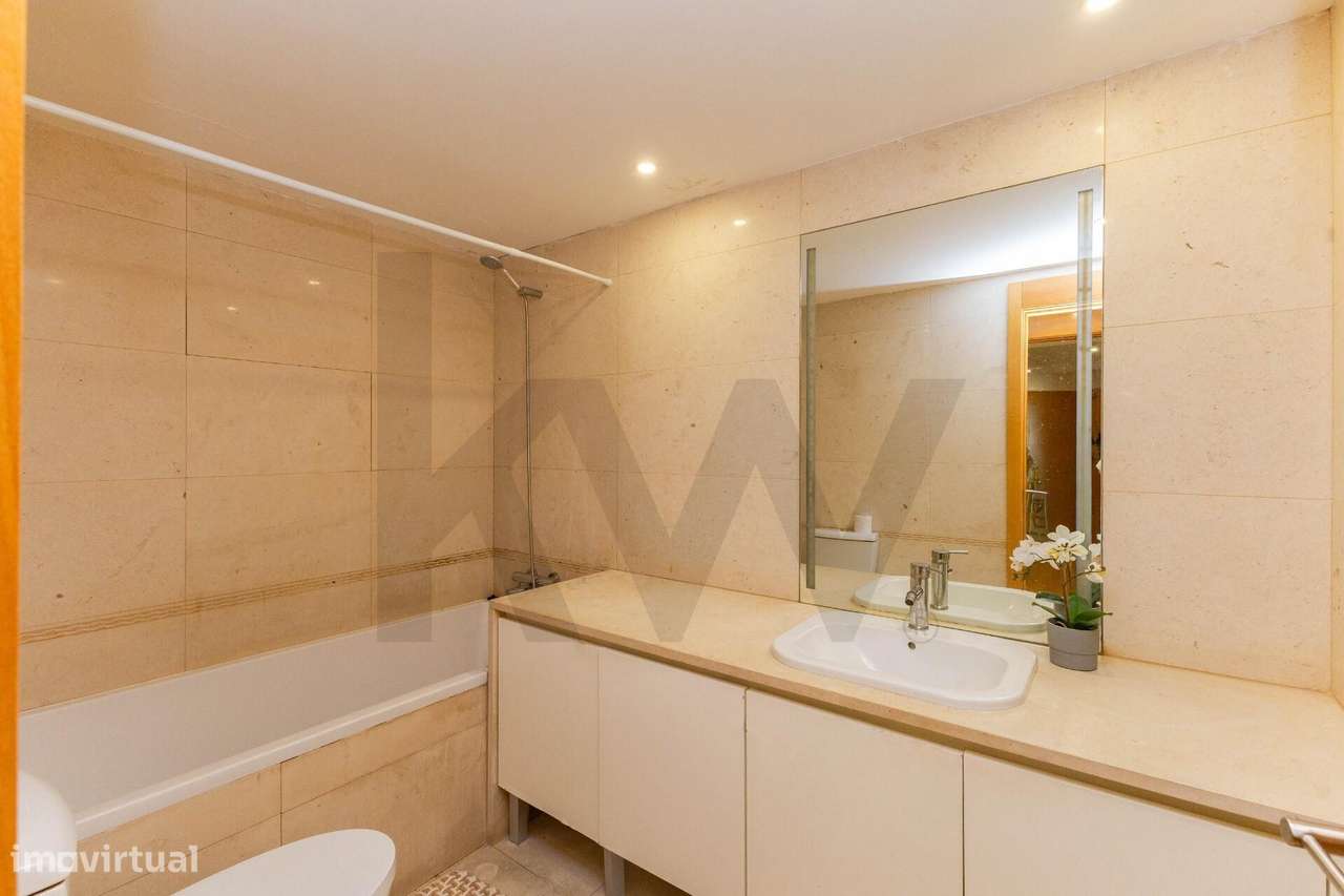 Apartamento T4 com garagem em Mourões, Póvoa de Varzim-16