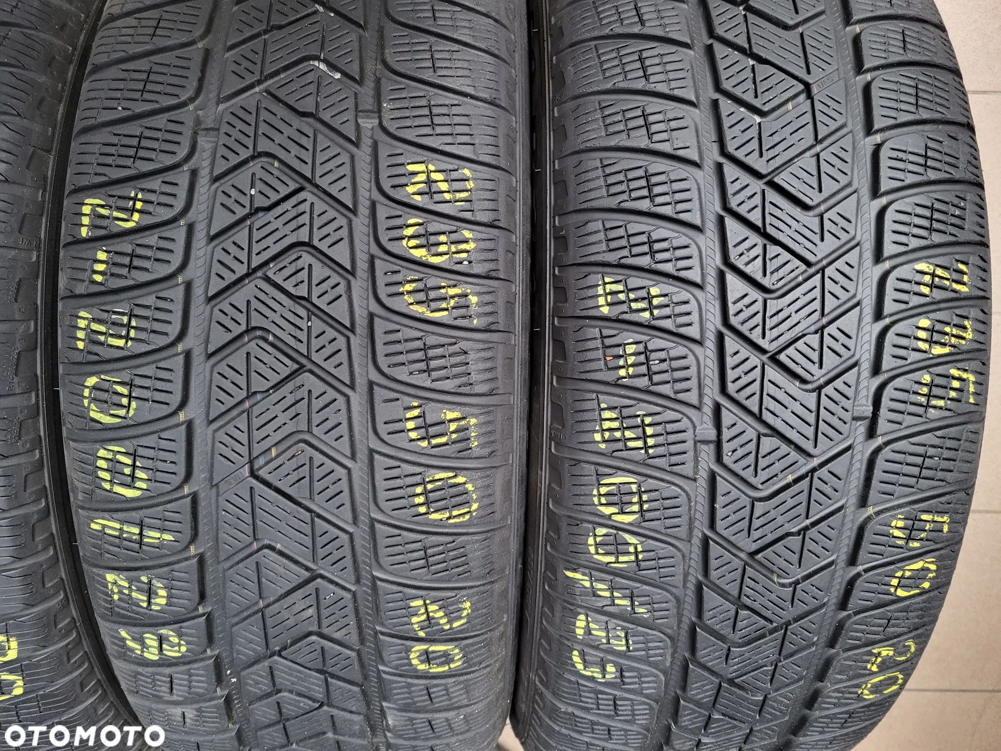 235/50R20 (Z200/23)003 ZIMOWE PIRELLI Scorpion Winter 2szt 6mm - 1