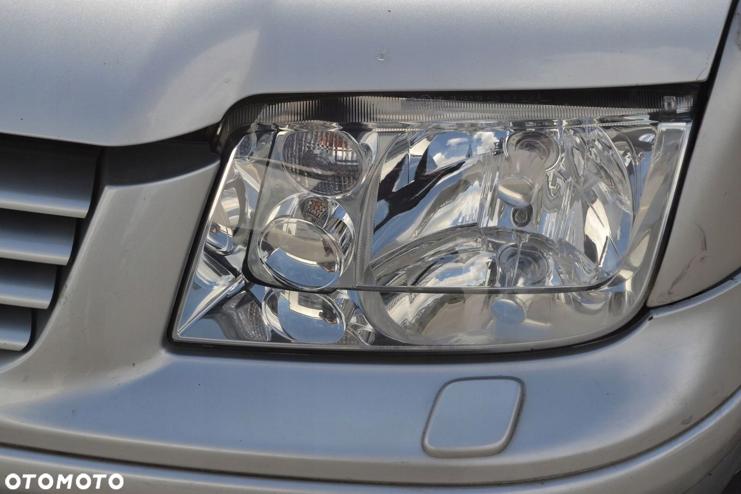 VW BORA LAMPA PRZÓD PRZEDNIA PRAWA LEWA 2 SZTUKI EUROPA - 2