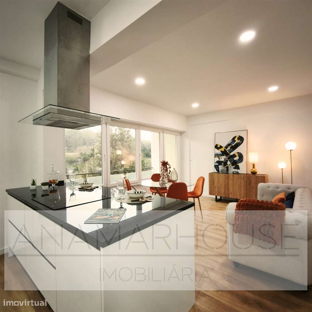 T3 Totalmente Remodelado com Home Staging | Varanda 10m² | Excelente L - Grande imagem: 3/28