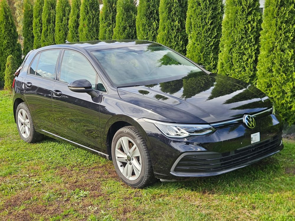 Volkswagen Golf VIII 1.0 eTSI OPF DSG Active 2023