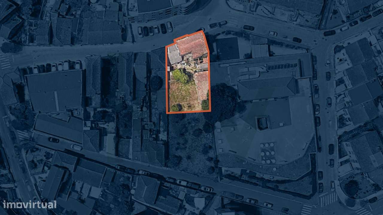 Moradia para Reabilitar e Jardim | Rua Igreja Velha, São Mamede Infes - Grande imagem: 5/6