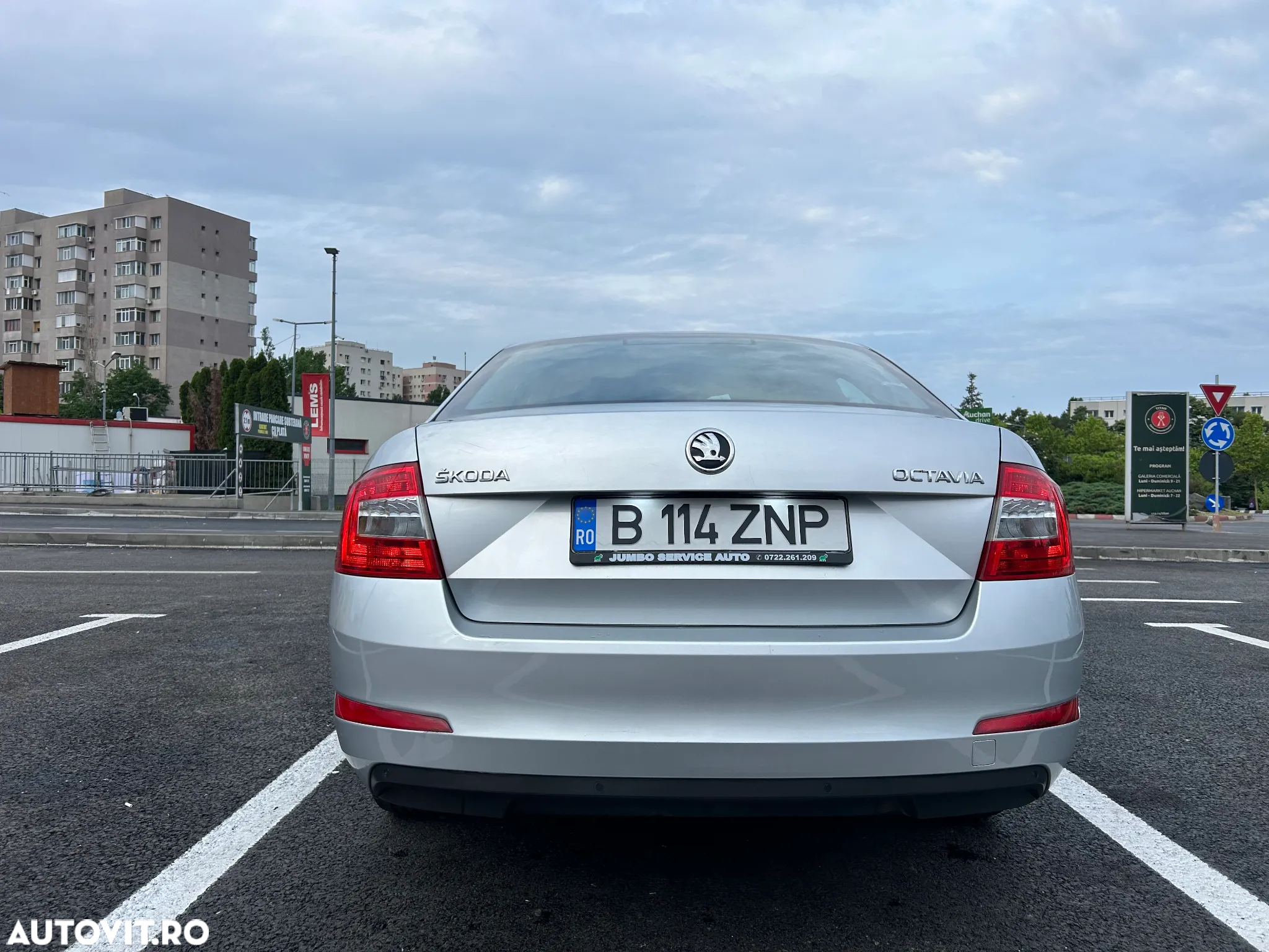 Skoda Octavia 1.6 TDI AMBITION - 3