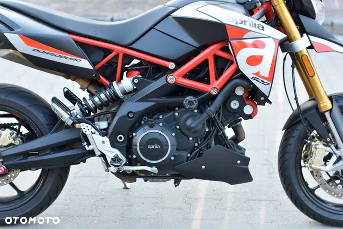 Aprilia Dorsoduro - 8