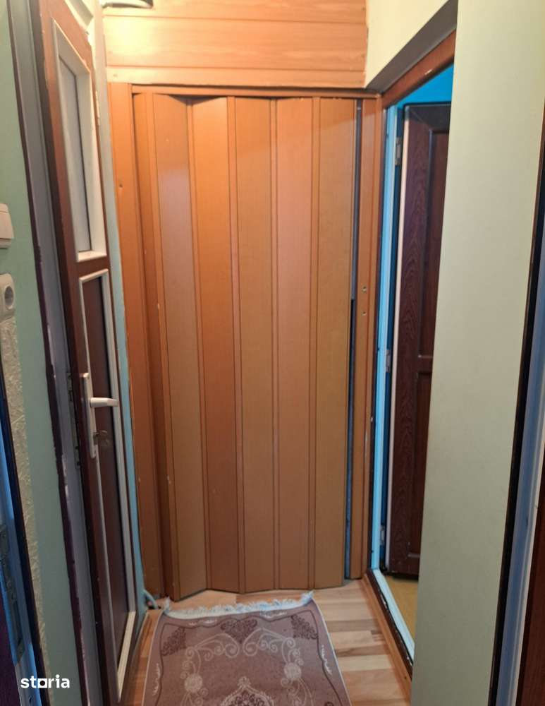 Apartament cu 4 camere, balcon și lift în Rahova-16