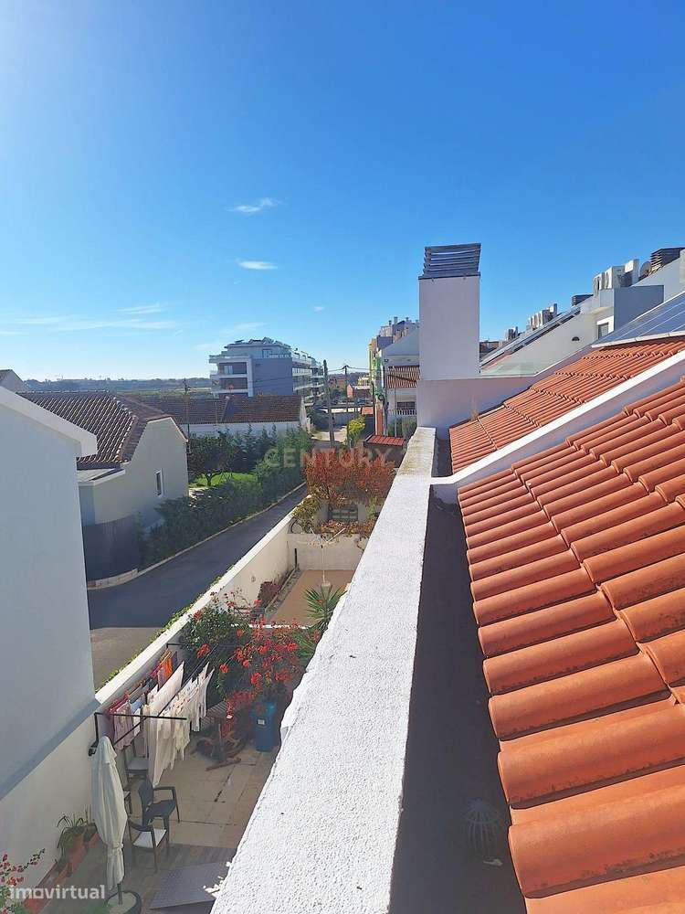 Moradia T3+1 em Alcochete: Luxo e Conforto!-53