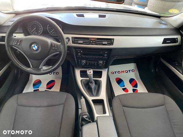 BMW Seria 3 320d - 6