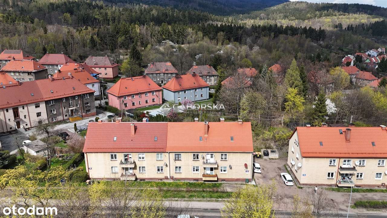 Kawalerka z balkonem i ogródkiem - górny Sobięcin
