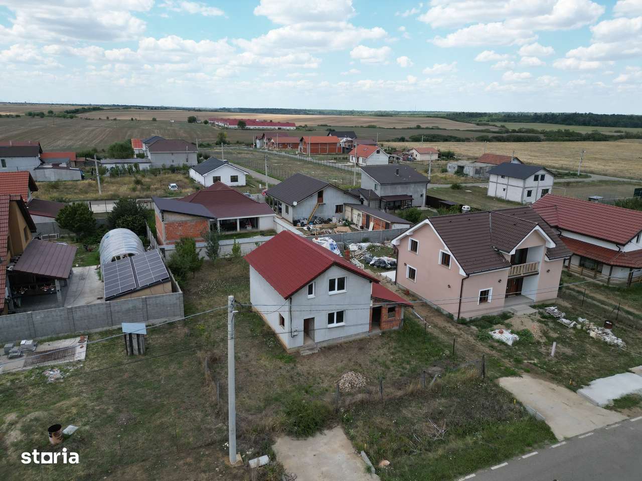 Casa la gri in Frumuseni - Imagine principală: 5/14