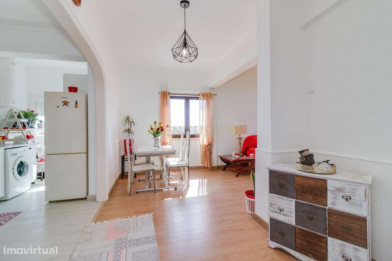Apartamento T2 na Cova da Piedade com vista panorâmica de 180 graus-9