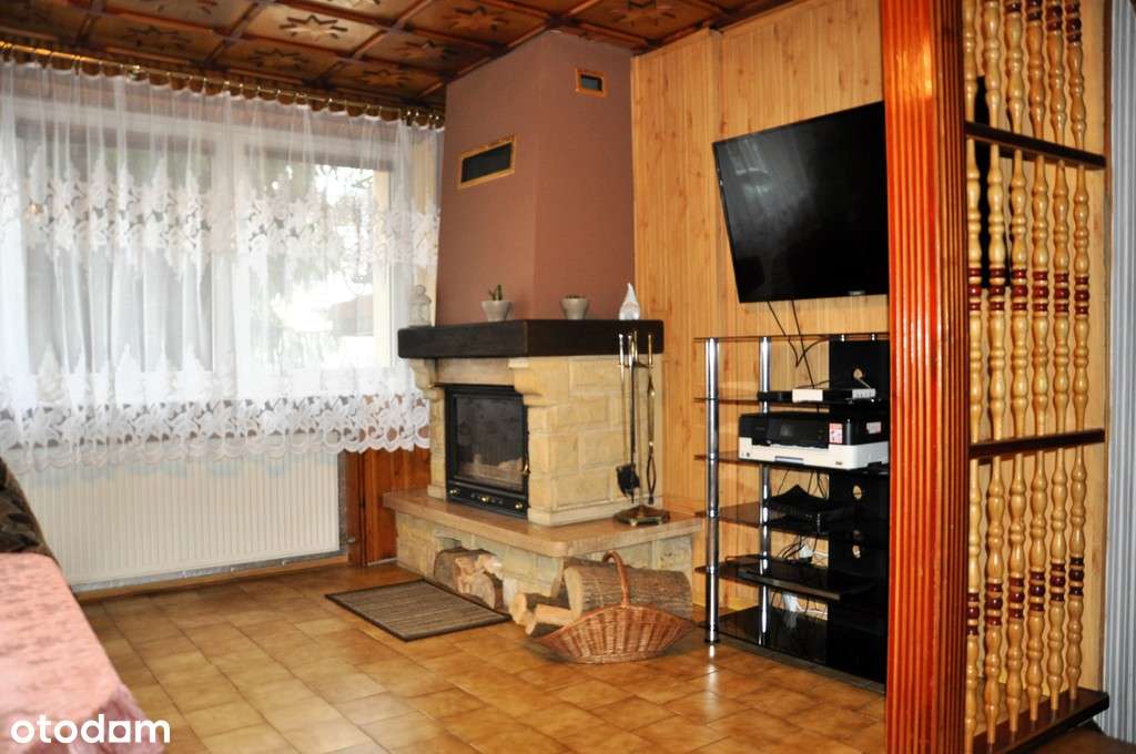 Dom z działką położony w cichej okolicy Jarocina.-6