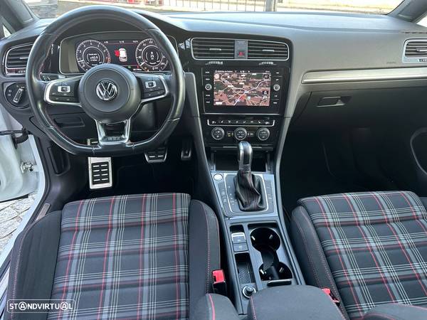 VW Golf 2.0 TSI GTI DSG Performance - 23