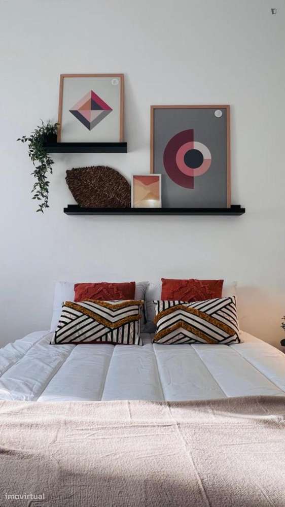 Quarto - localizado em Olivais Coimbra - Grande imagem: 4/14