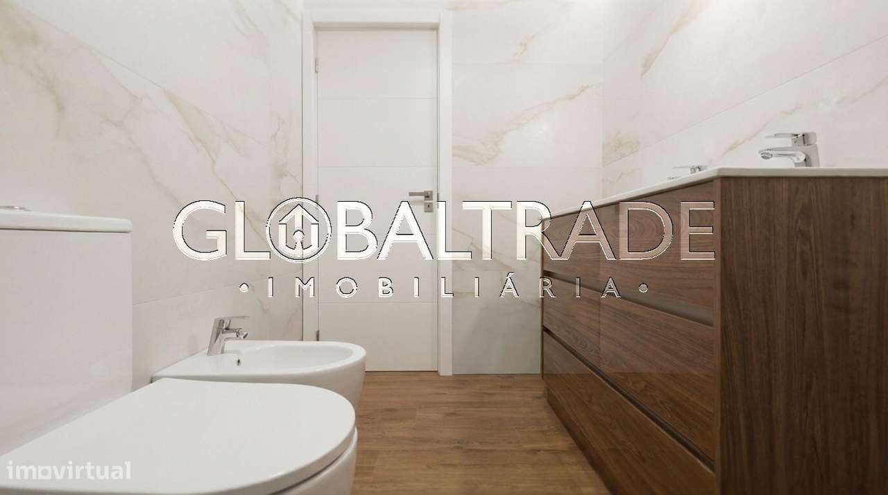 Apartamento T2 Renovado & Equipado em Matosinhos-21