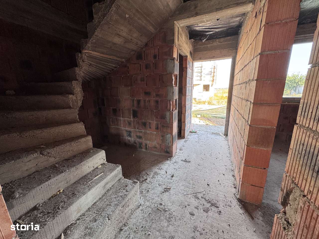 Casa P+1+Pod situata in Allegria. 4 cam. Util 105mp. teren 210 mp - Imagine principală: 5/20