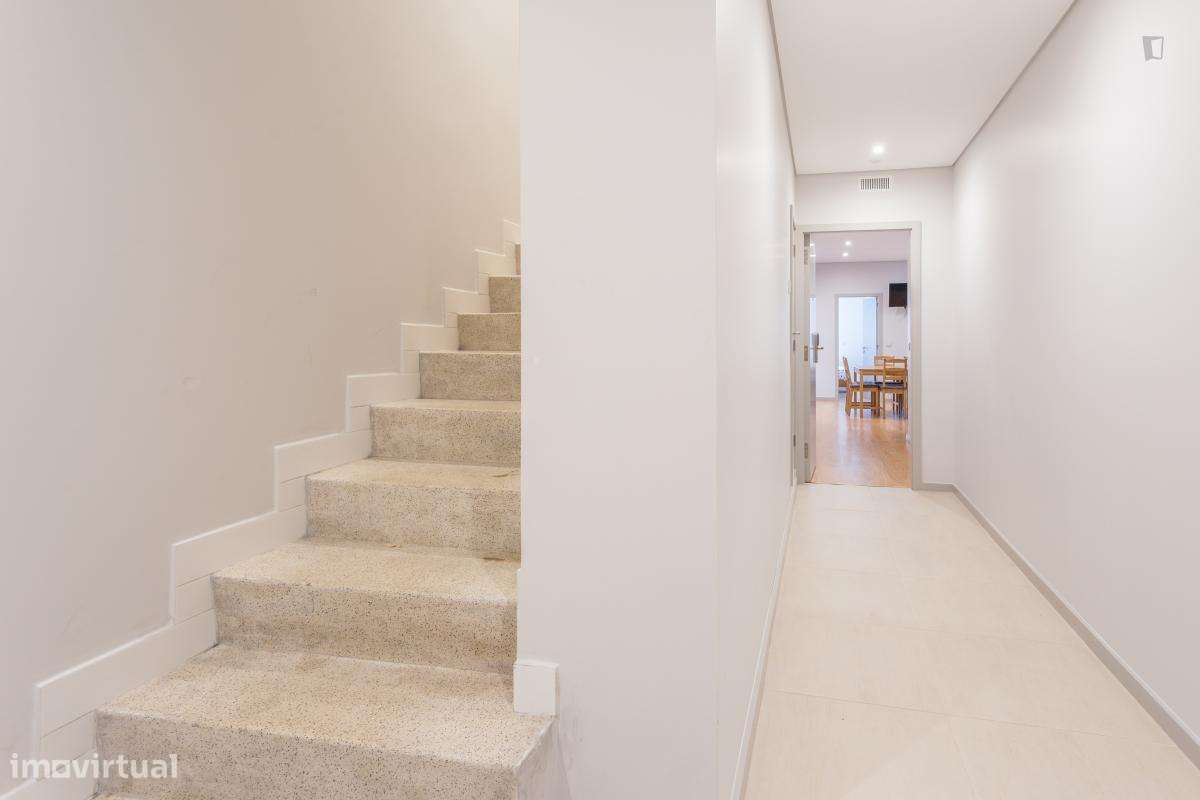 Apartamento com 1 quartos - localizado em Santo Ildefonso Porto - Grande imagem: 5/8