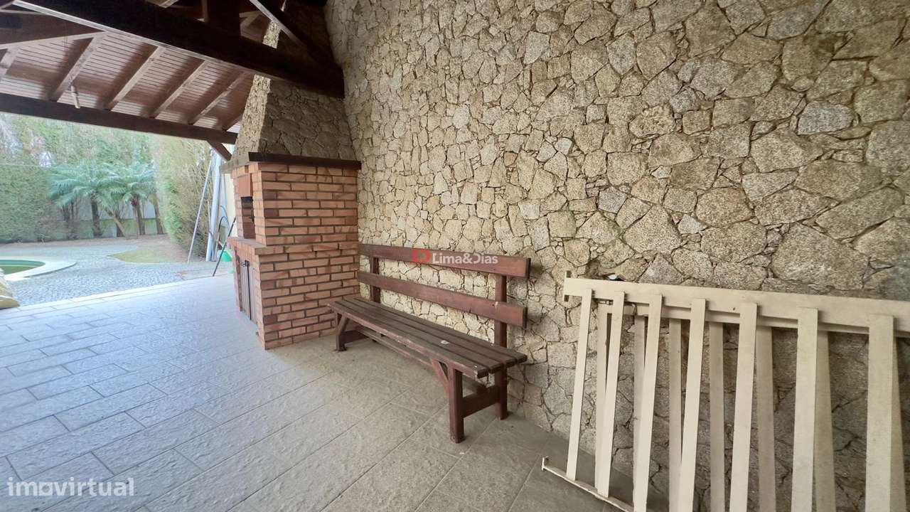 Moradia Isolada T4 Venda em Santa Maria da Feira, Travanca, Sanfins e-16