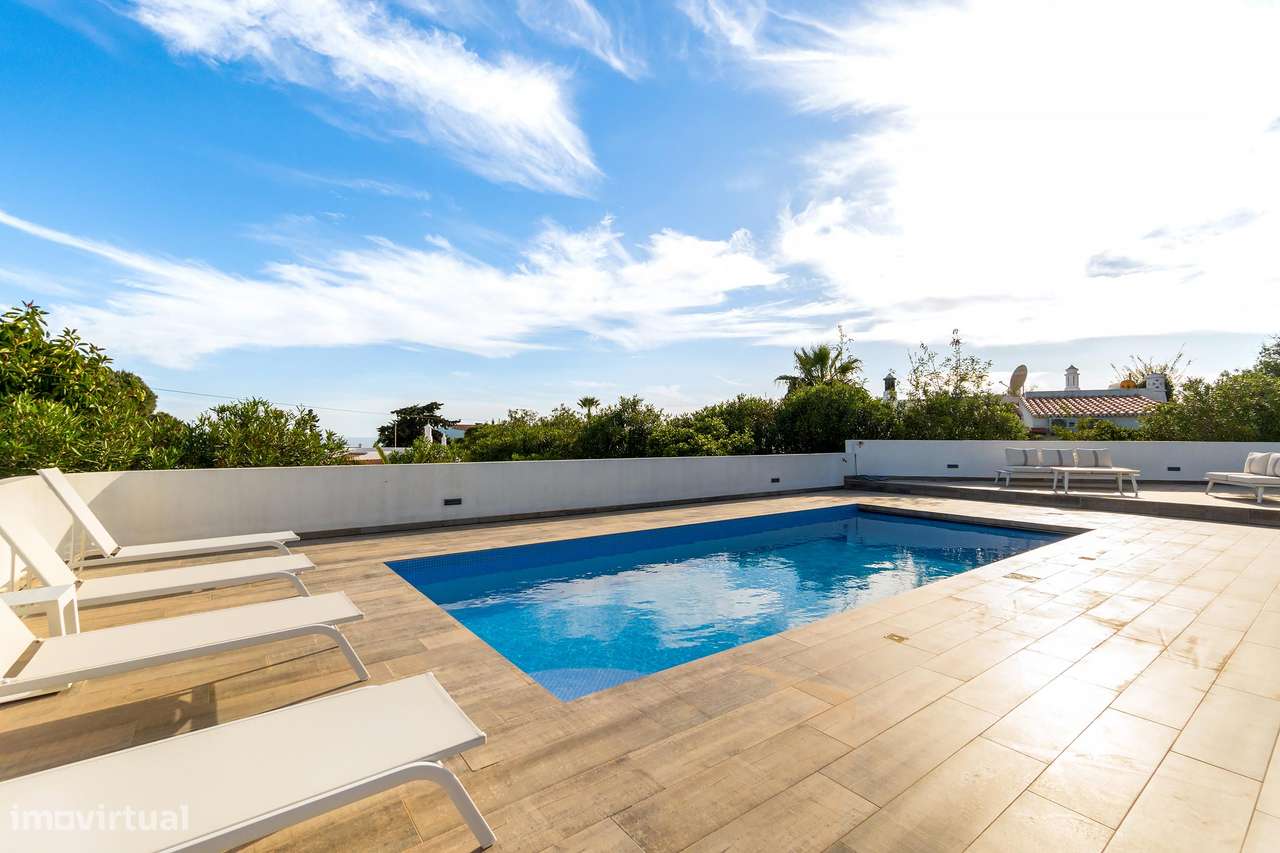 Deslumbrante moradia com piscina, terraço e vista mar-37