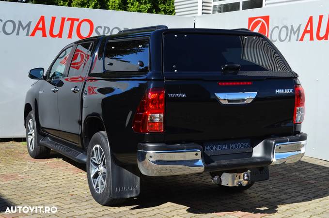 Toyota Hilux 4x4 Double Cab A/T Invincible - 4