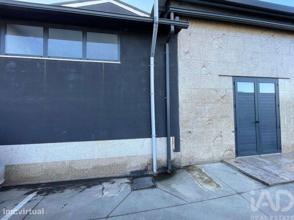 Loja / Estabelecimento Comercial em Manhente de 230,00 m2 - Grande imagem: 4/18