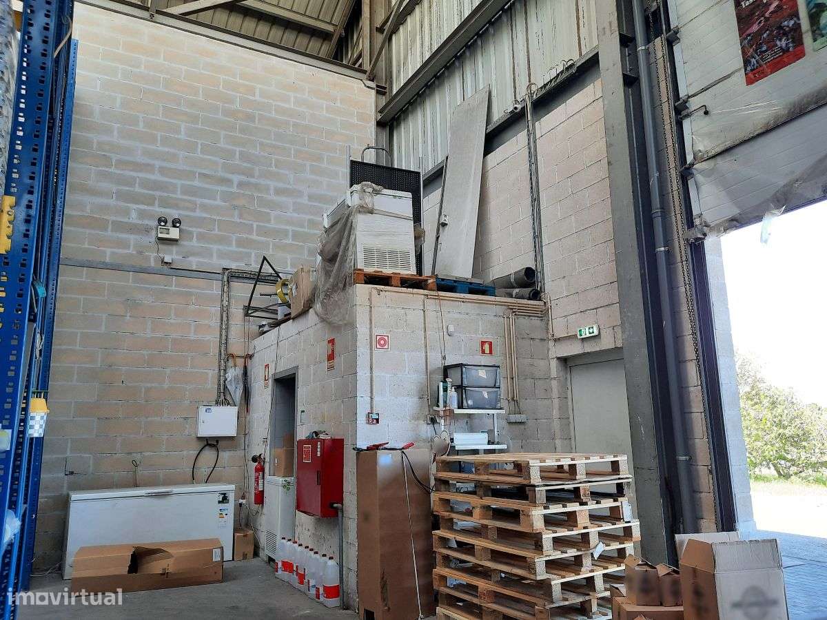 Armazém Venda Palmela | 2.231 m2 | Licença Industrial e Serviços-7