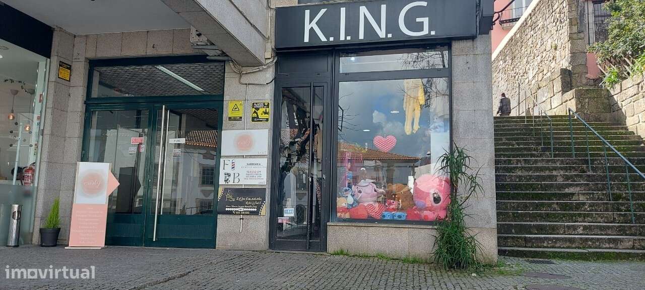 Espaço Comercial no Centro Comercial Académico em Viseu-17