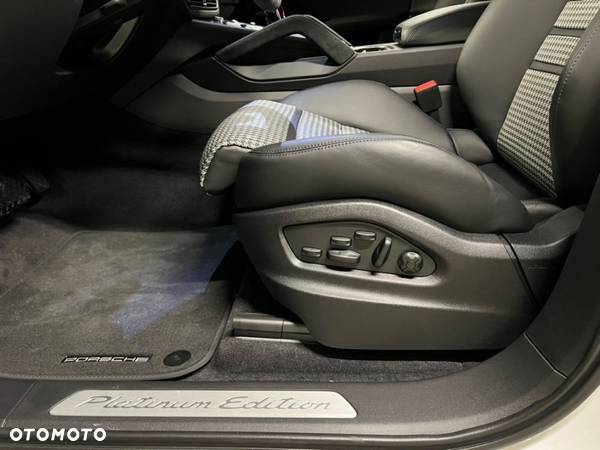Porsche Cayenne E-Hybrid Platinum Edition - 22