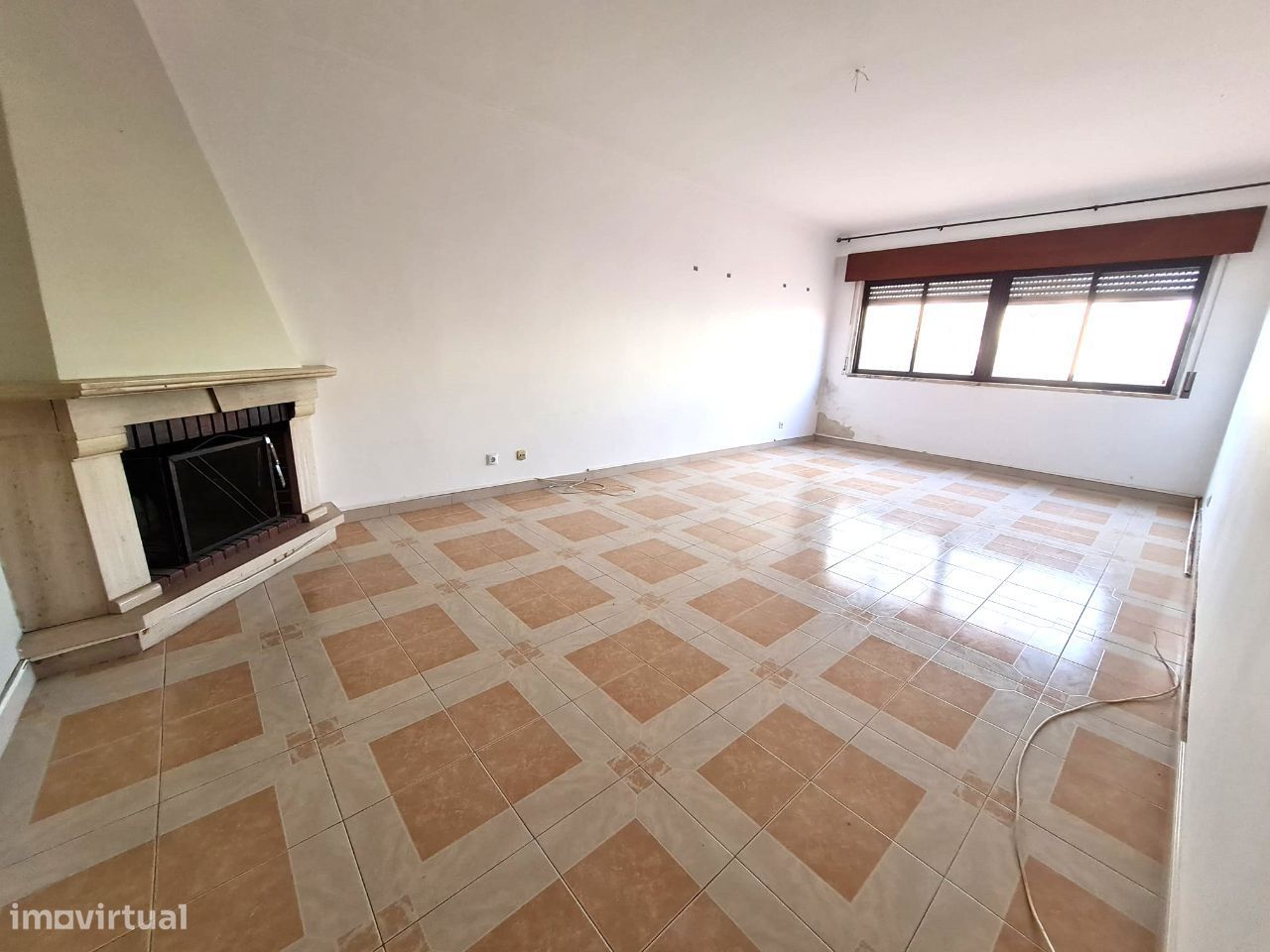 Apartamento, 83 m², Massamá e Monte Abraão