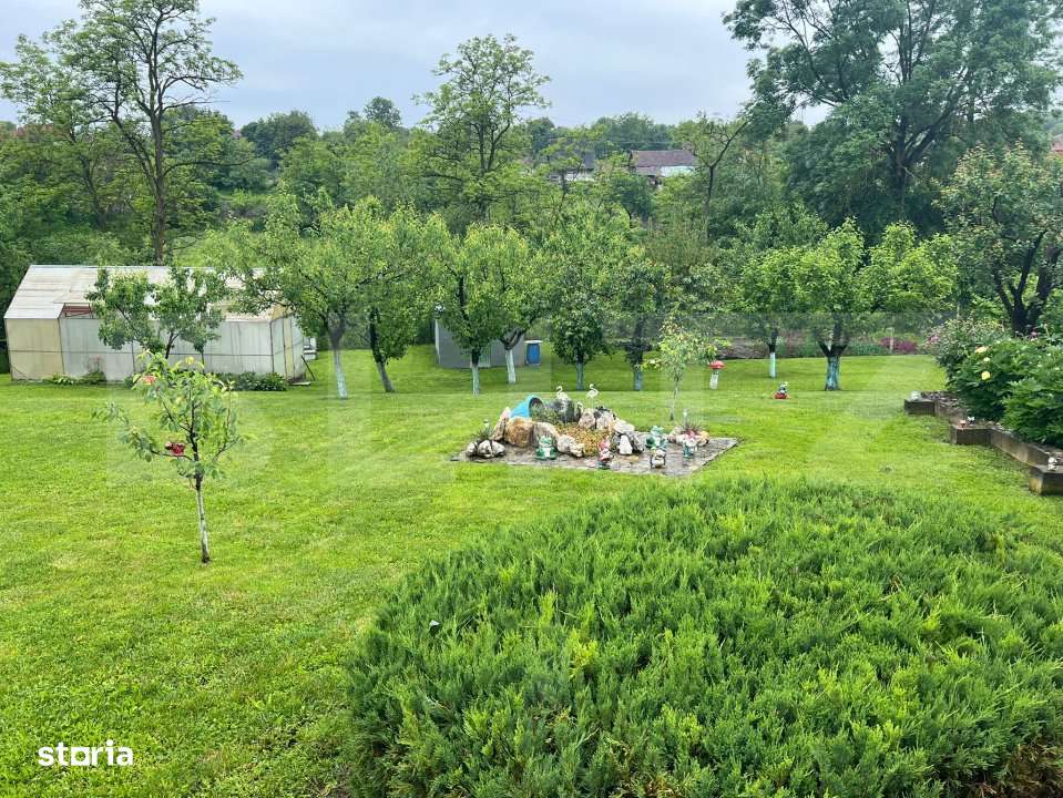 Casa de lemn cu teren generos – 1500 mp in Cerghid, liniste si natur - Imagine principală: 3/8