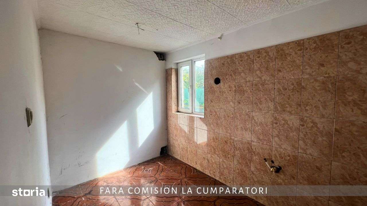 Goranu - Casa cu Deschidere la DN 7 - Imagine principală: 5/15