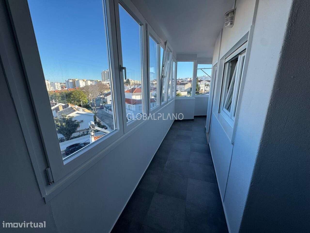 Apartamento T3 Avenida 25 de Abril-3