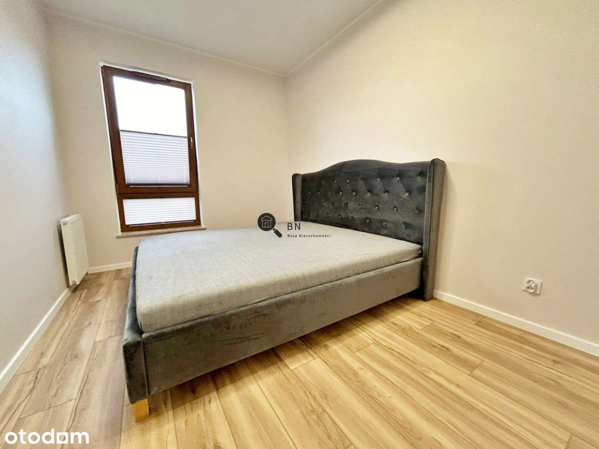 Wysoki standard, od południa, miejsce w hali-5