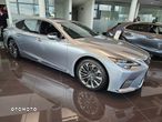 Lexus LS - 10