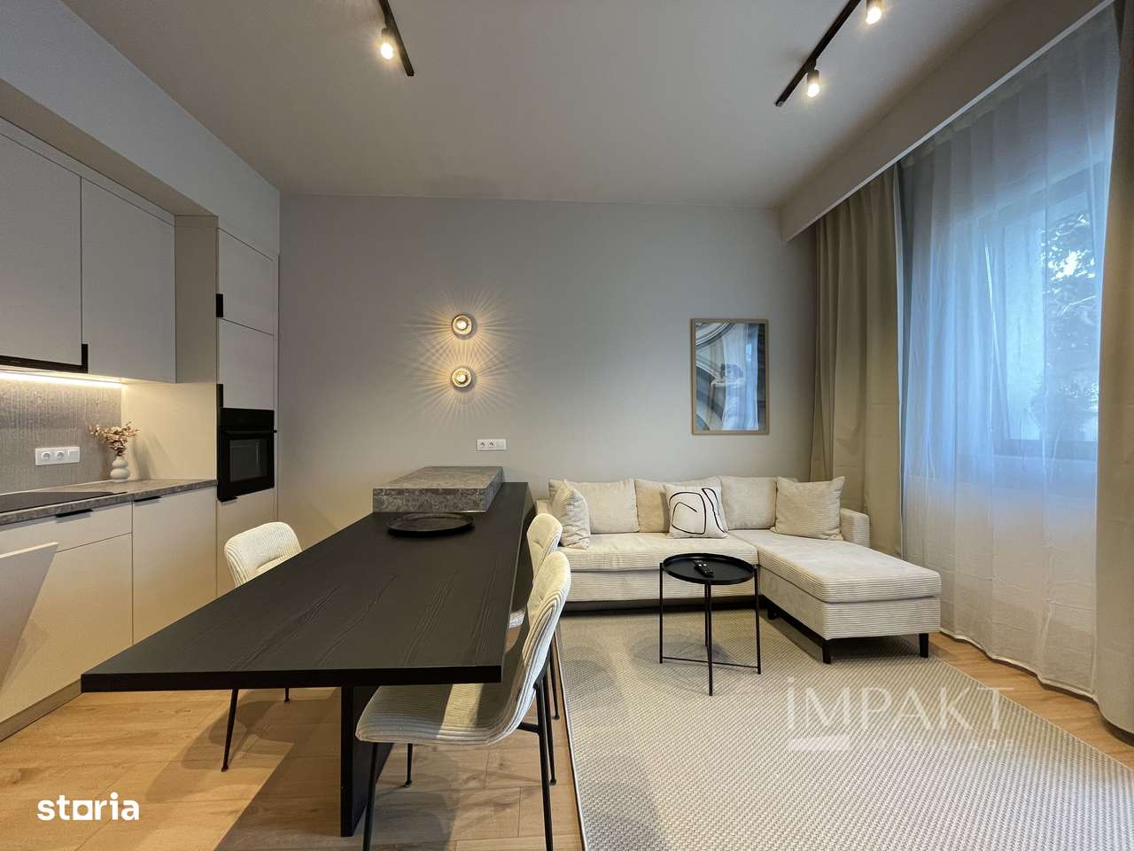 Apartament ultrafinisat cu 2 camere de vanzare in zona Semicentrala! - Imagine principală: 2/13