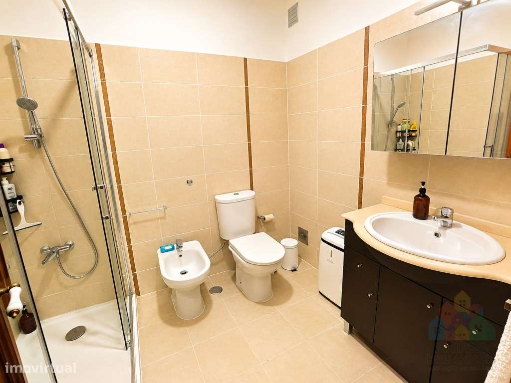 Apartamento com excelente terraço na cidade de Tomar-19