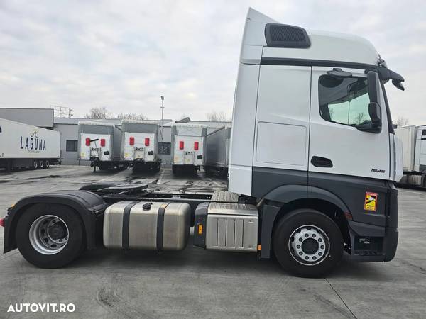 Mercedes-Benz Actros - 4