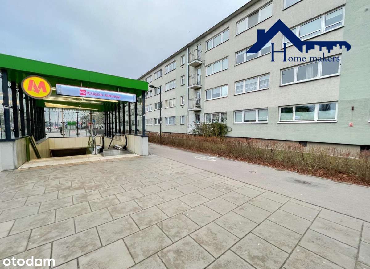 Metro|Galeria Handlowa|Dwustronne|Balkon|-0